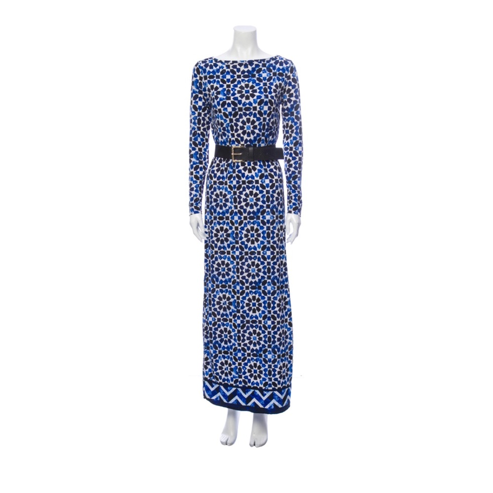 Printed long dress long sleeves with black belt